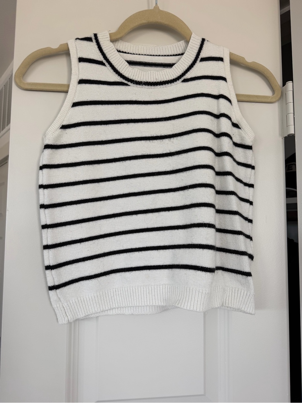 Striped Sleeveless Knit Top - White/Black